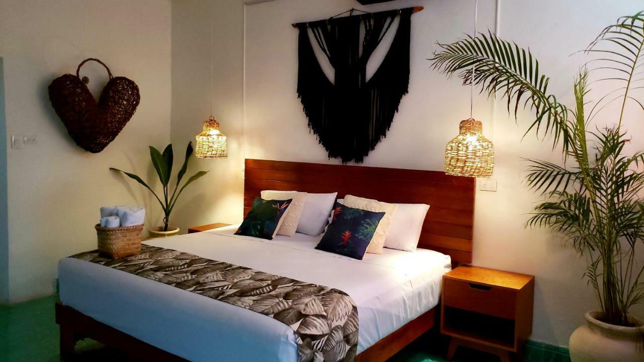 Casa Baeza Apartament, The Best Location, 70Mts From The Sea Косумель Экстерьер фото